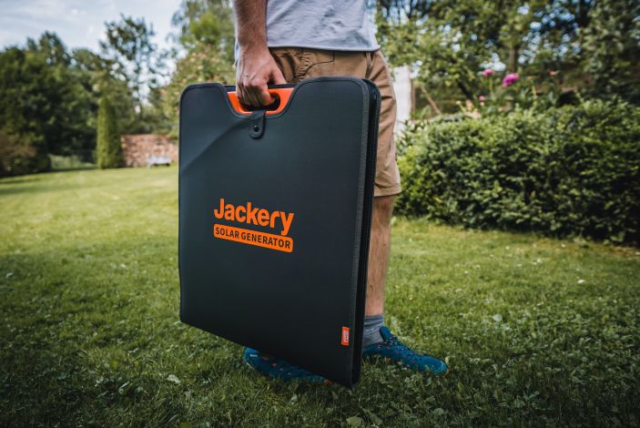 Zložený solárny panel Jackery SolarSaga 200W